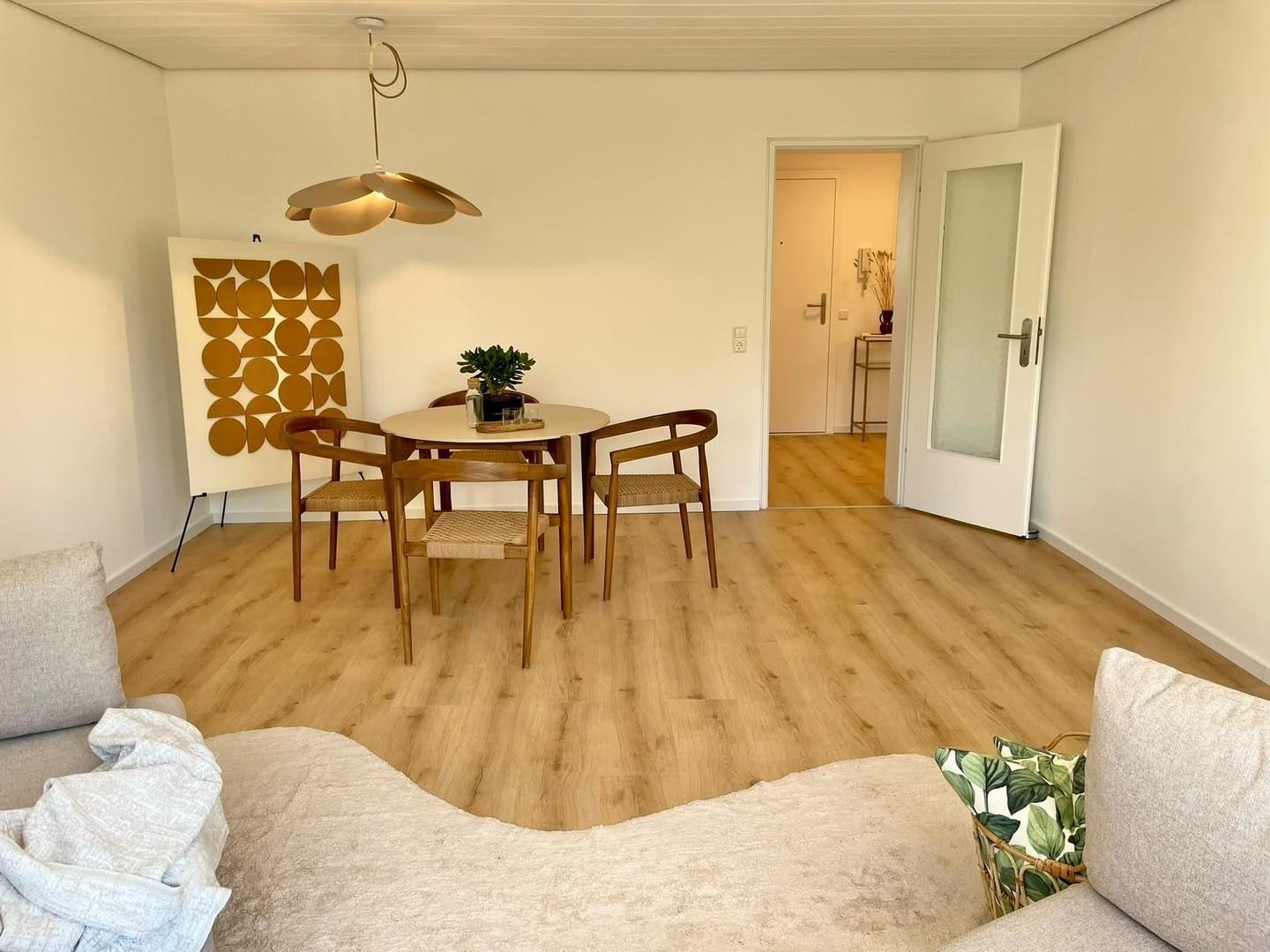 Wohn-/Esszimmer