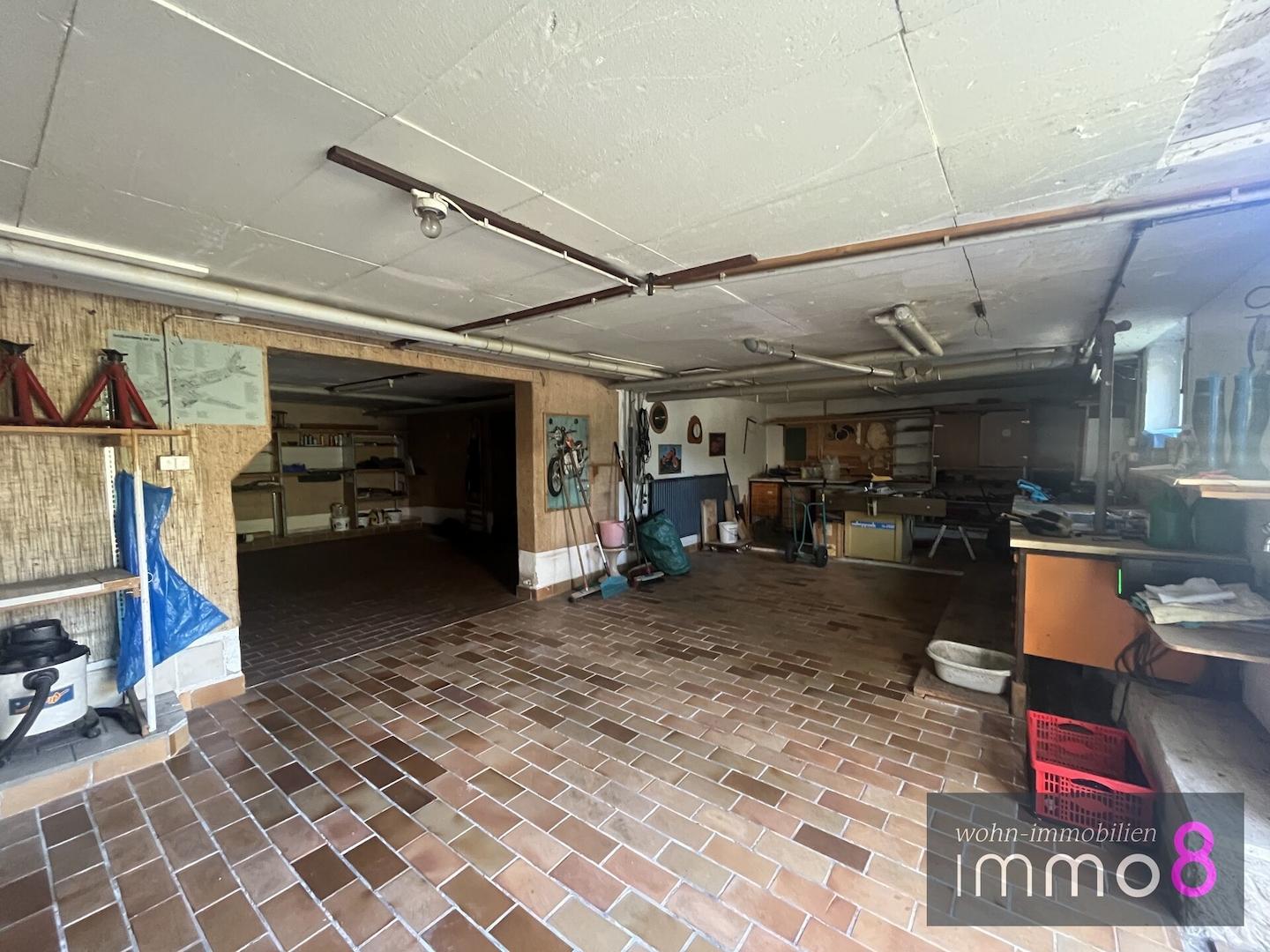 Garage und Werkstatt