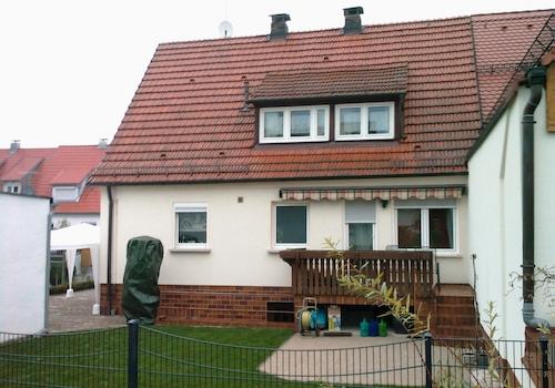 Garten mit Haus (2022)