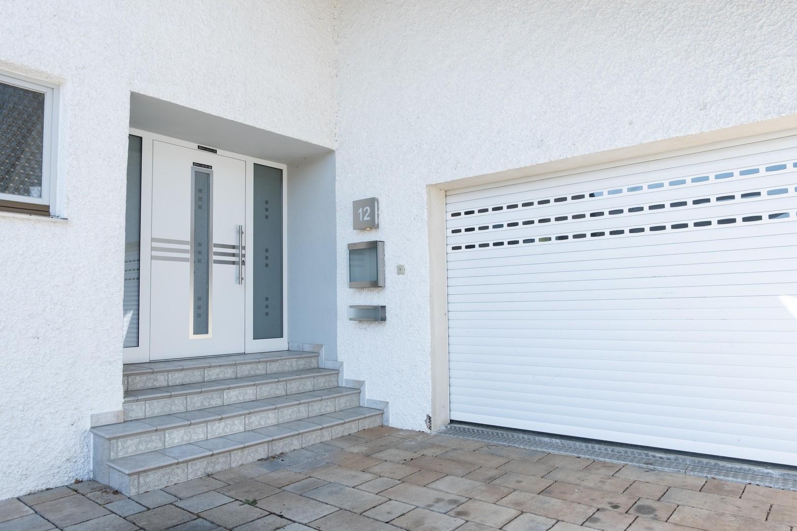 Haustür/ Garage
