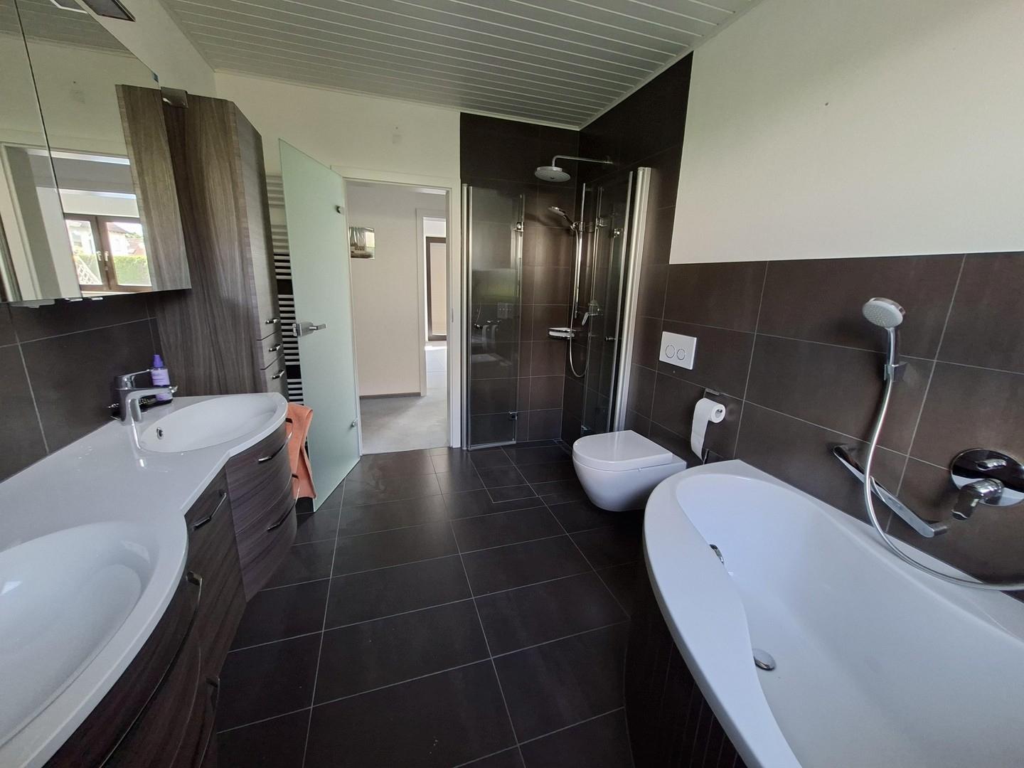 Badezimmer EG