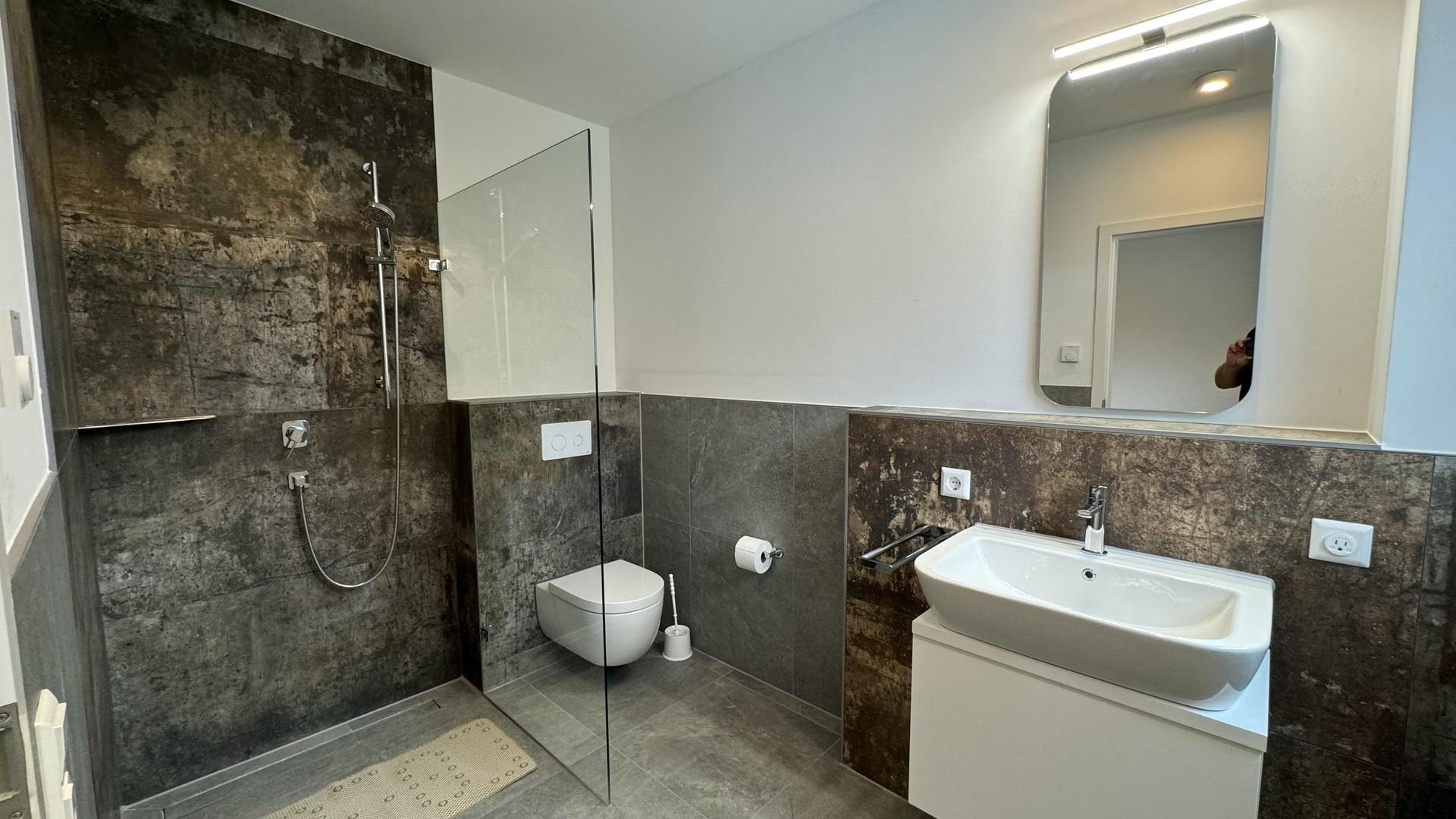 Badezimmer 2