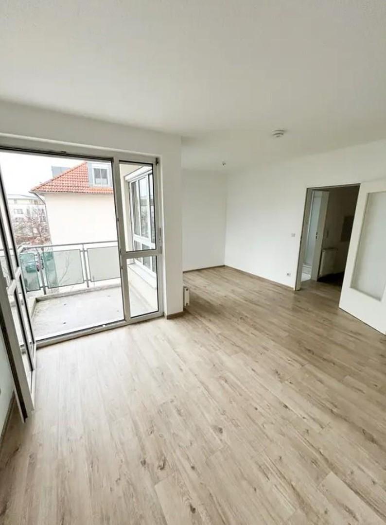 Zimmer 2 (Möbel bestellt)