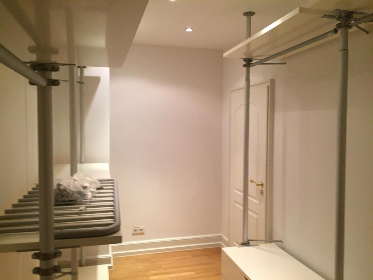 Begehbarer Schrank