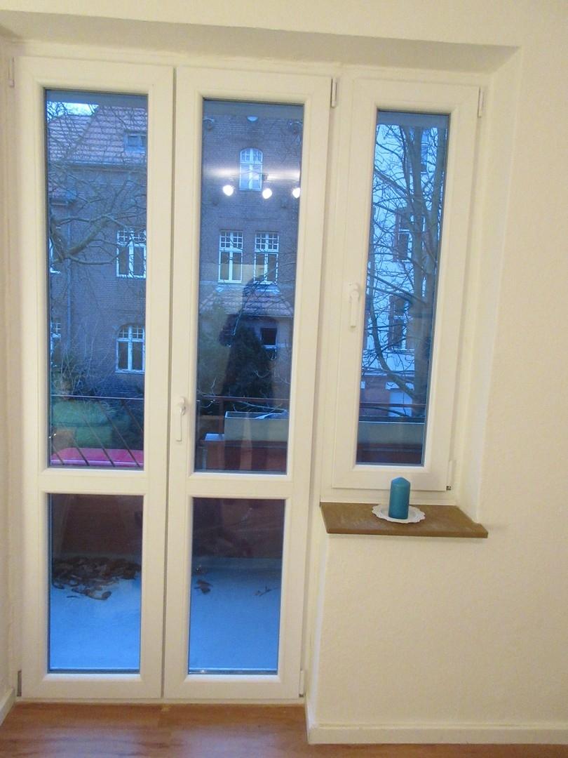 Fensterfront zum Balkon