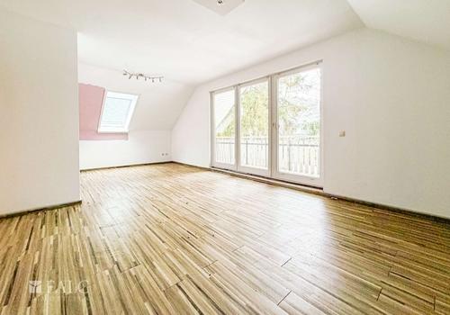 Wohnzimmer DG