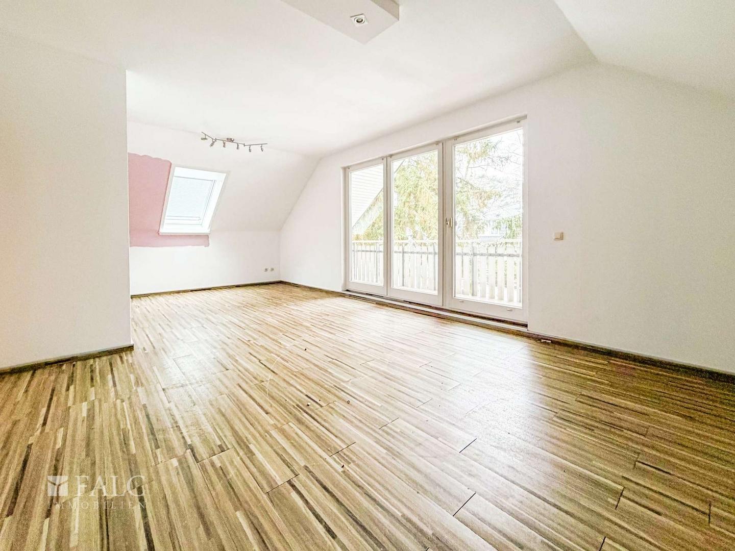 Wohnzimmer DG