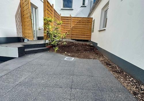 Terrasse und Garten 