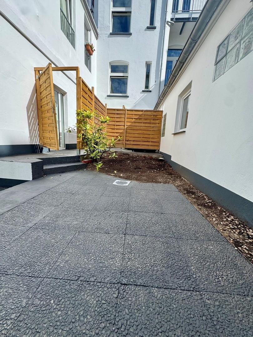 Terrasse und Garten 