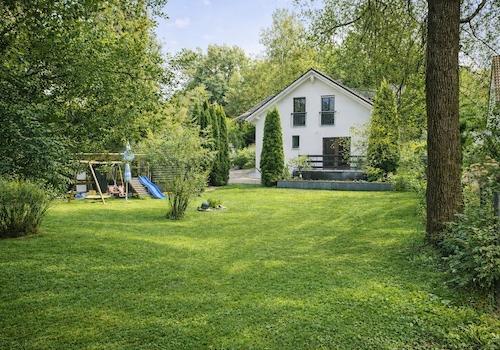 A+ Haus, 878 m² Grund