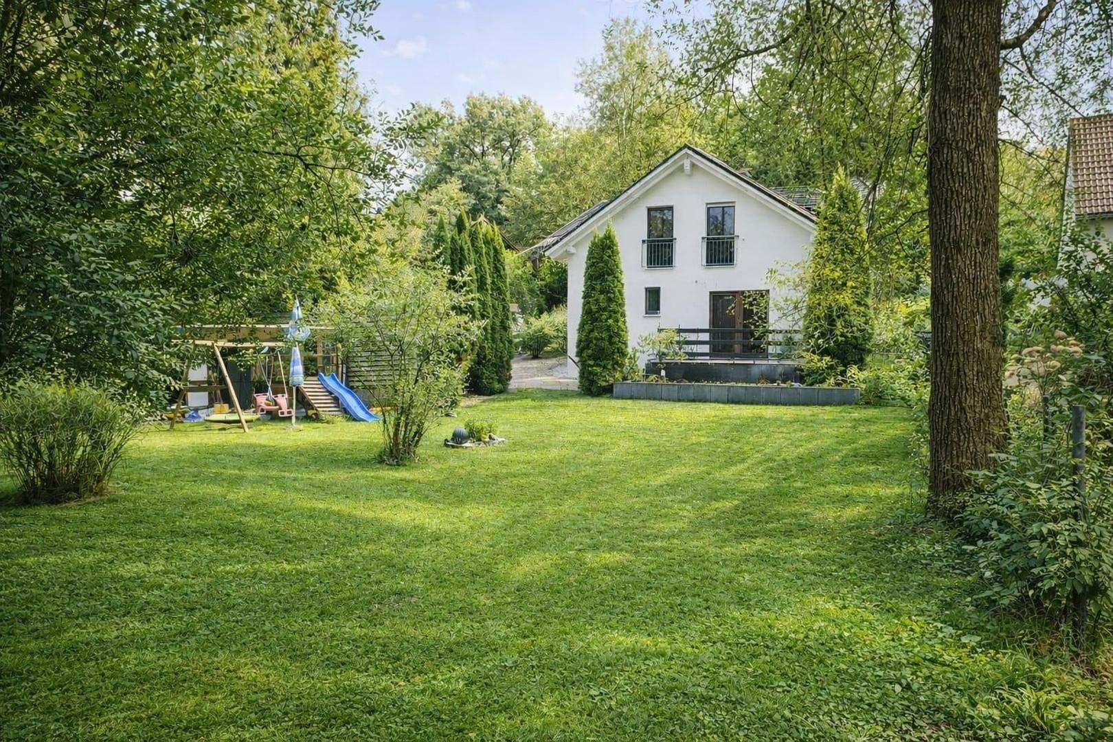 A+ Haus, 878 m² Grund