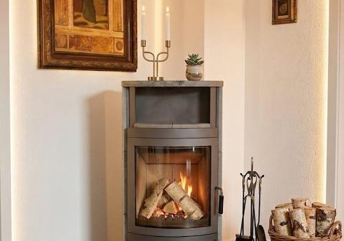 Kamin mit Speichersteinen