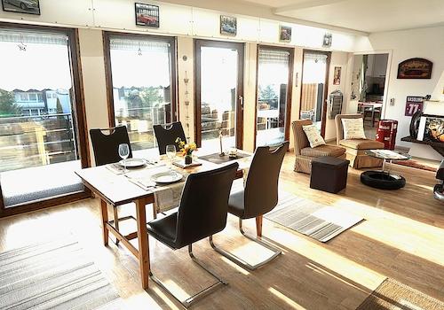 EG Tisch und Autolounge