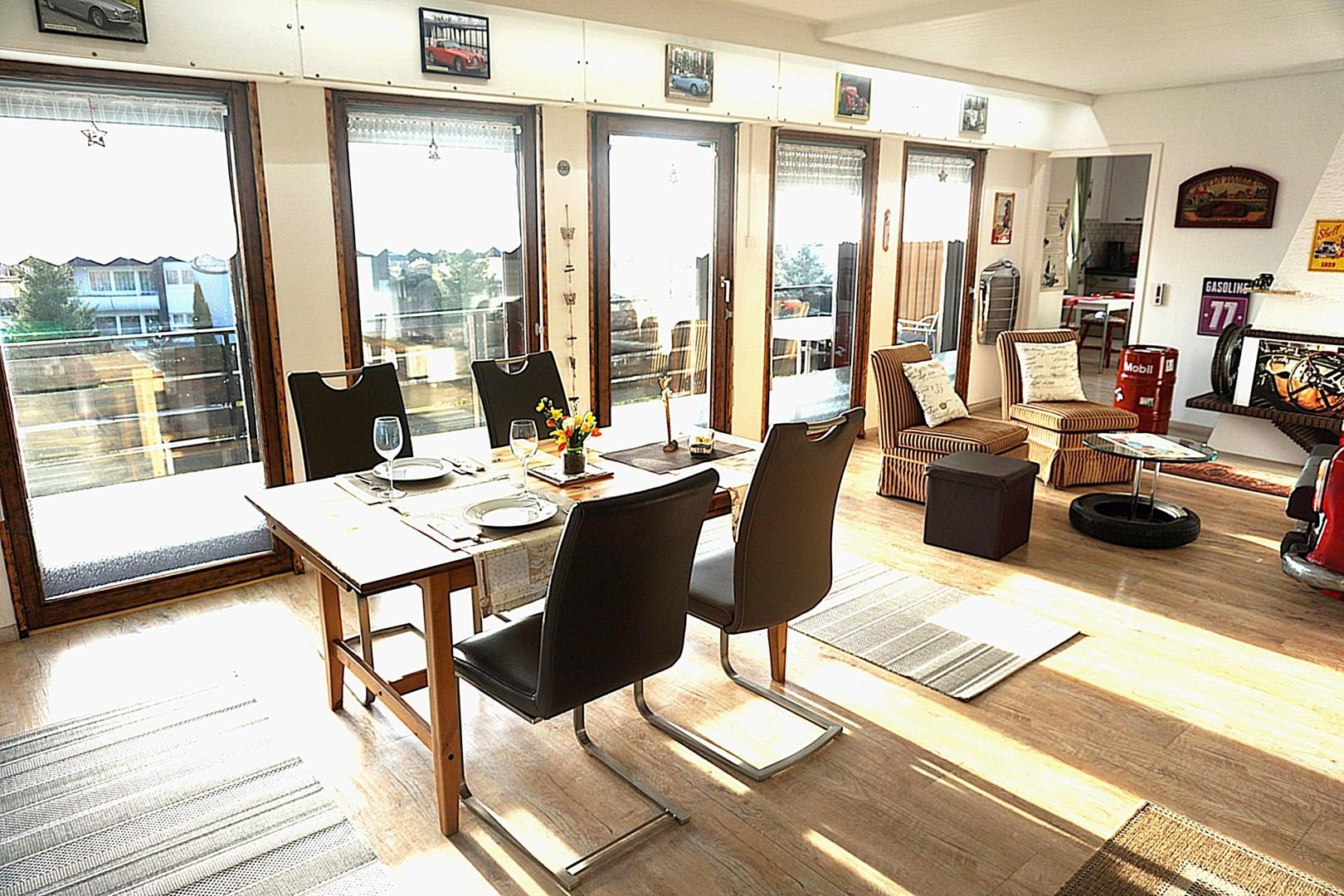 EG Tisch und Autolounge