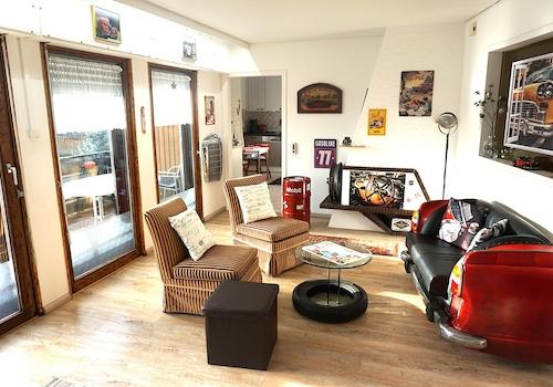 EG Wohnung Autolounge