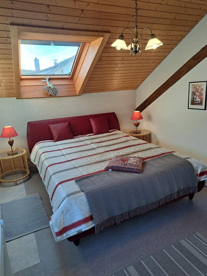 OG Wohnung Schlafzimmer