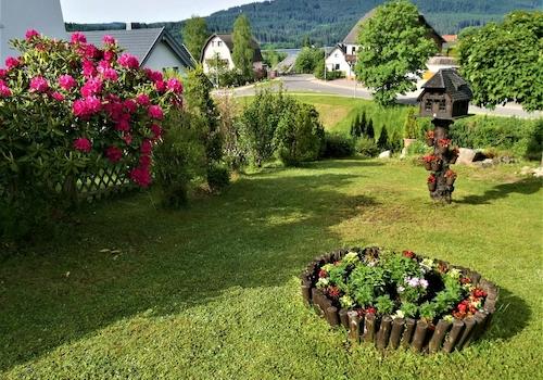 Garten linke Seite