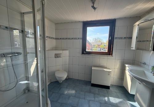 Badezimmer DG