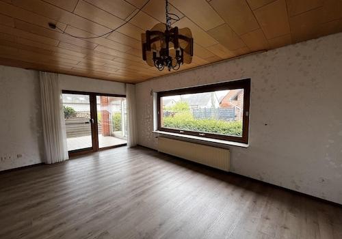 Wohnzimmer mit Terrasse