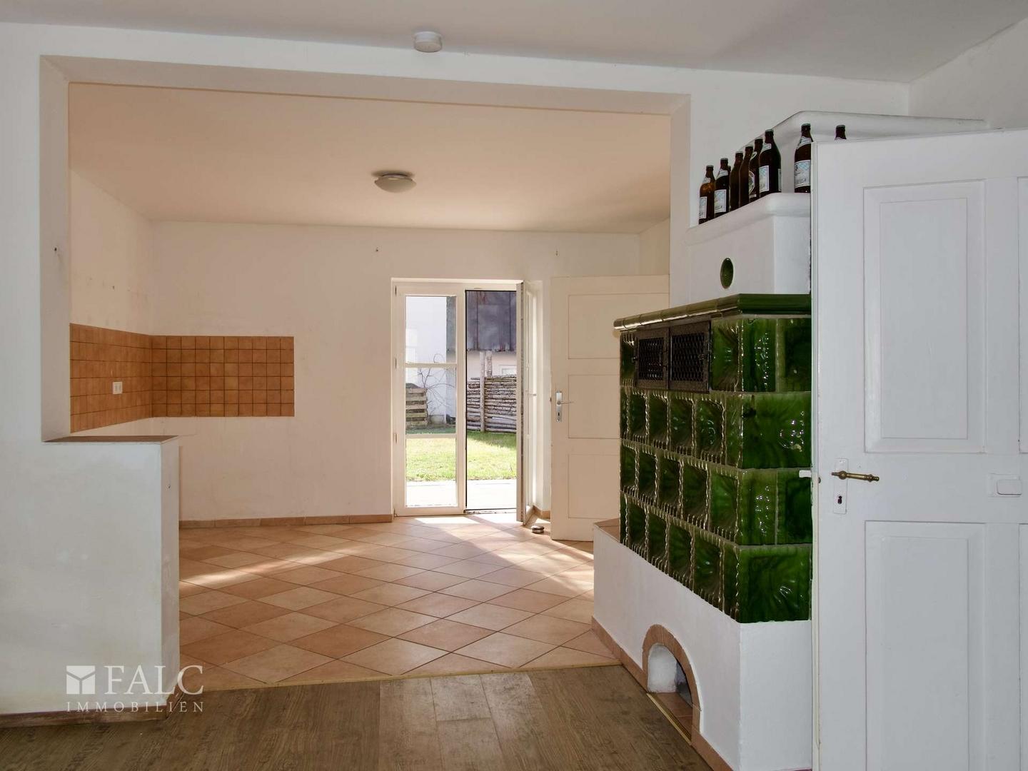EG: Kochen, Essen, Terrasse