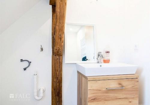 ELW: Badezimmer, WM, KI optimiert