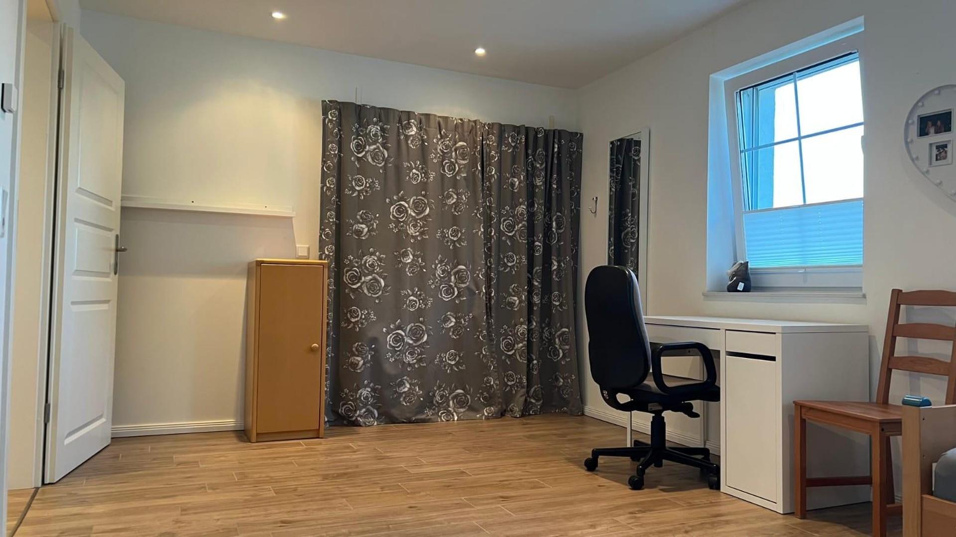 Zimmer Kind 1 Blick 1