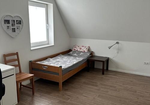 Zimmer Kind 1 Blick 2