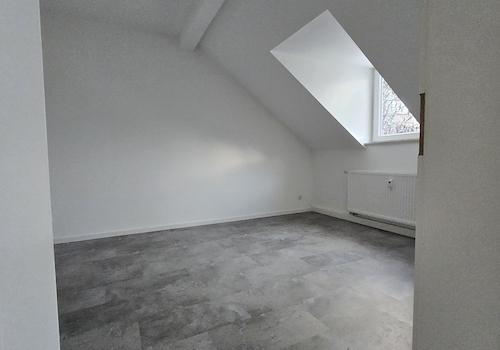 Schlafzimmer Straßenseite