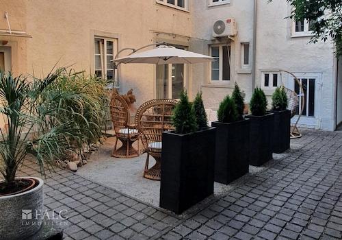 Innenhof im Sommer