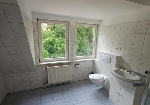 Bad I OG mit Dusche