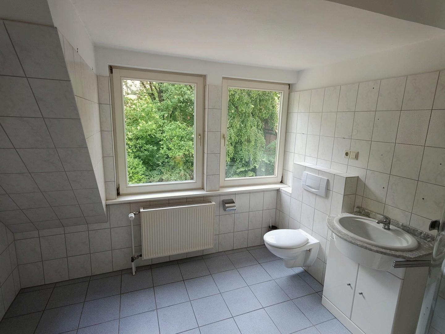 Bad I OG mit Dusche