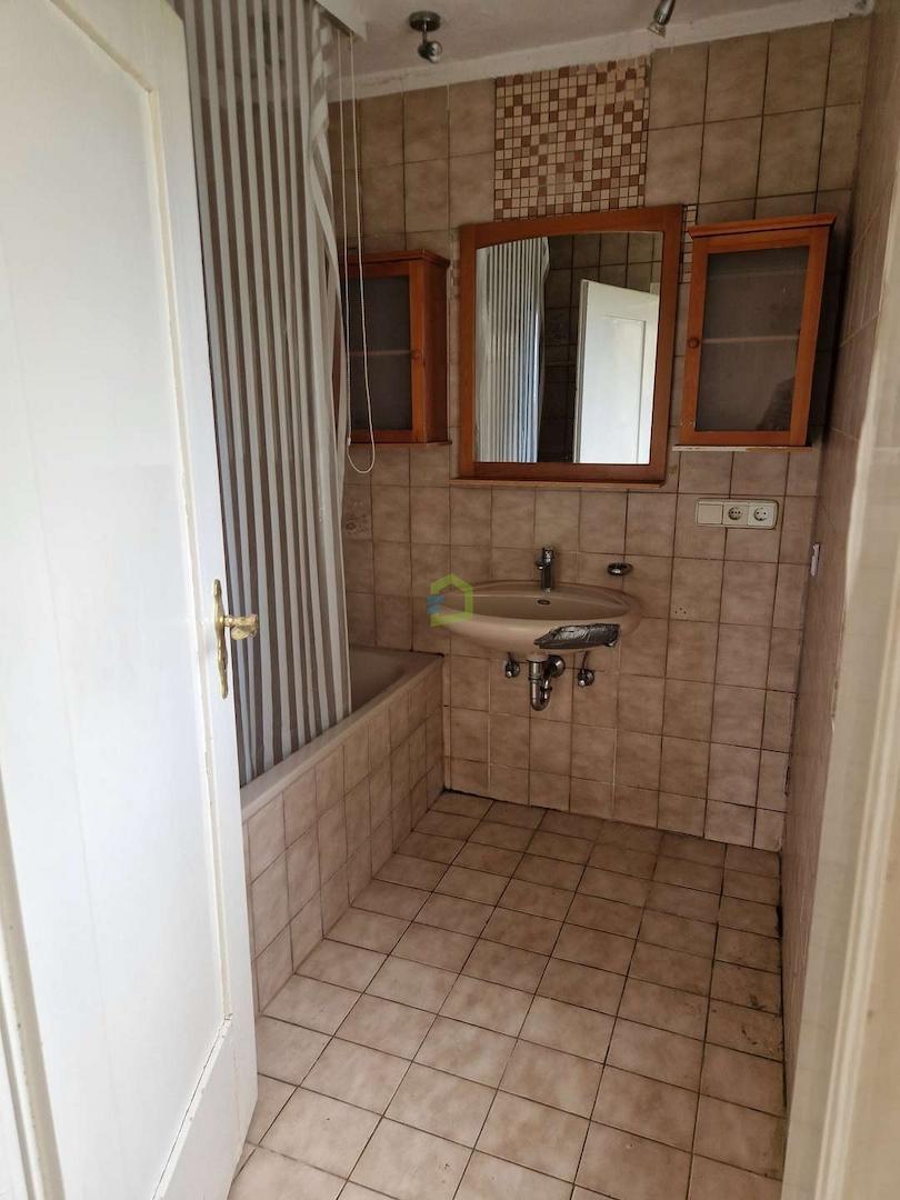 Badezimmer (EG)