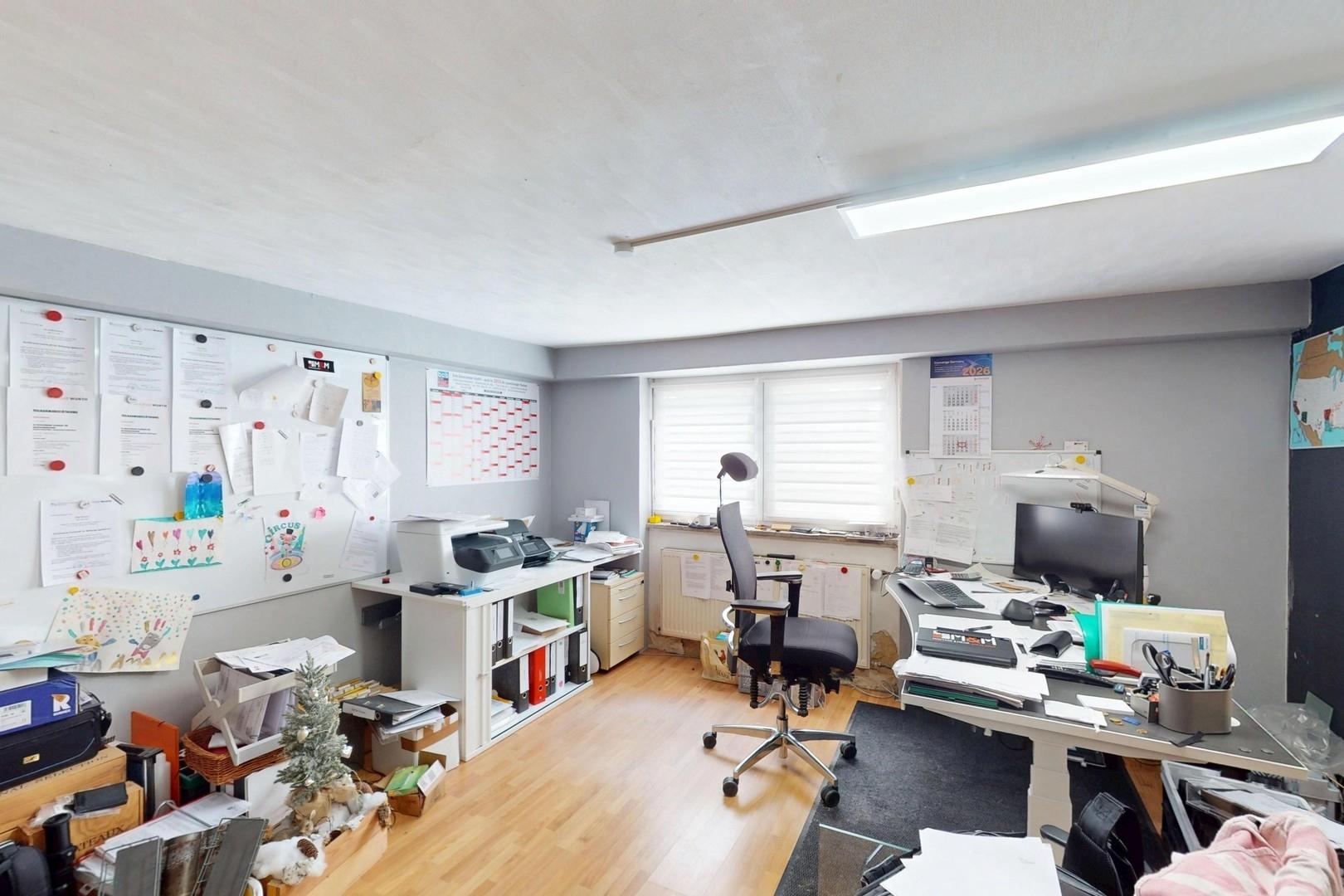 Büro im UG