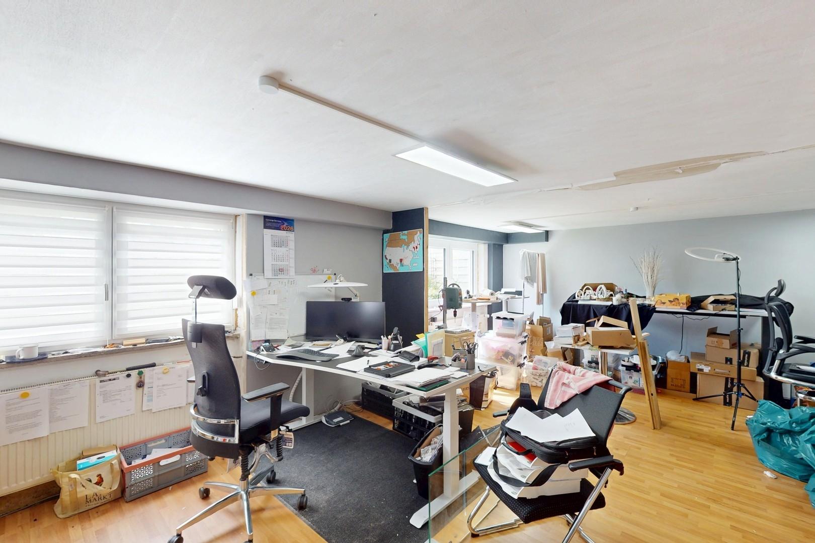 Büro im UG