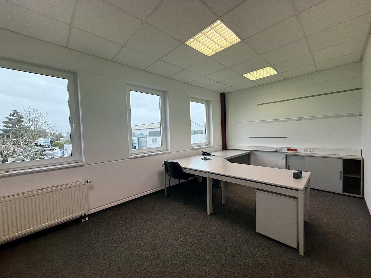 Büro (1. OG Rechts)