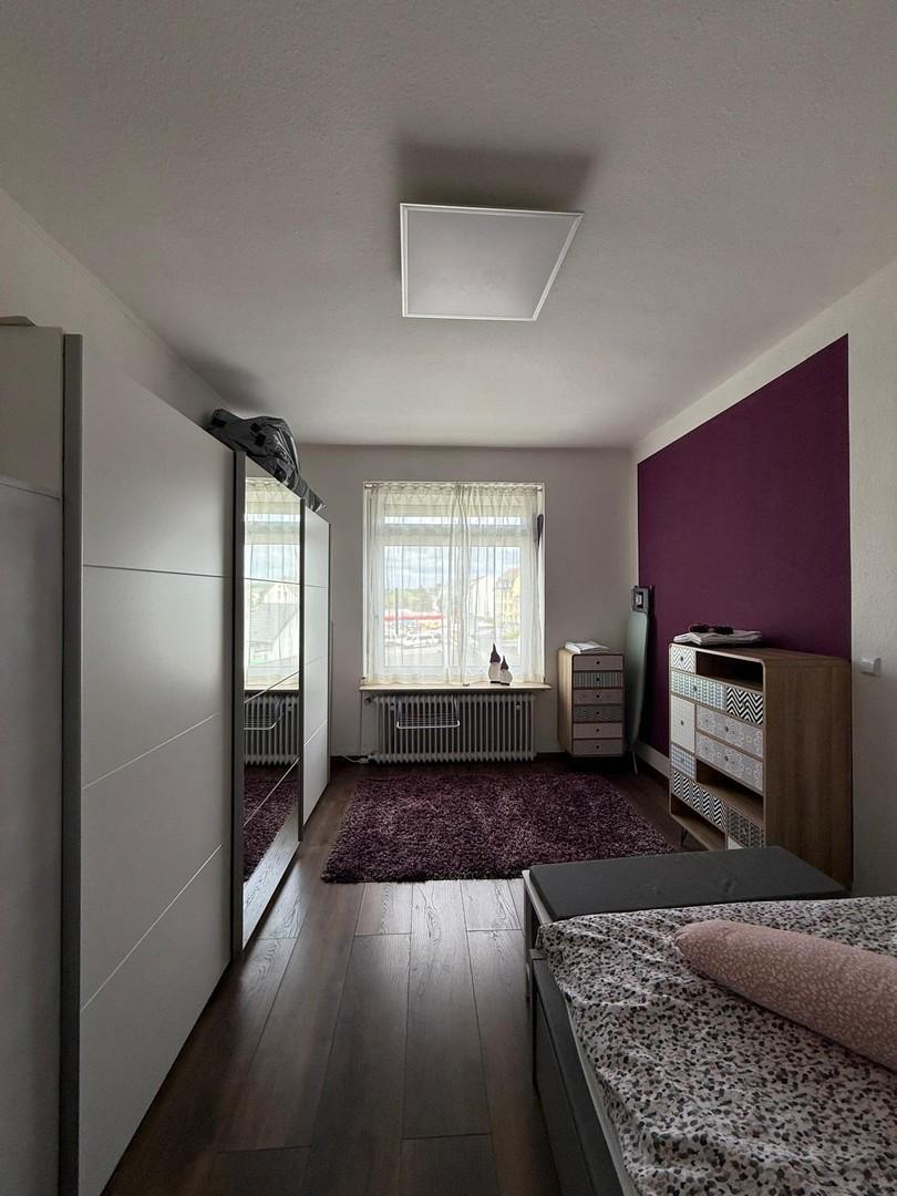 Schlafzimmer 1