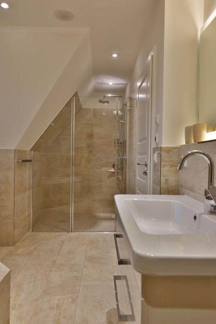Badezimmer 1. OG