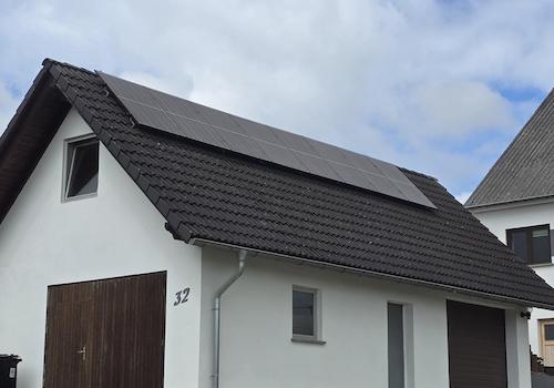 PV-Anlage Garage zum Hof