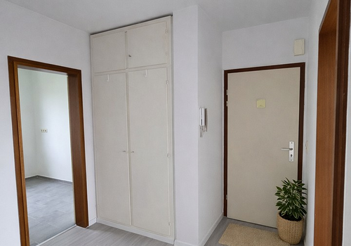 Flur mit Einbauschrank
