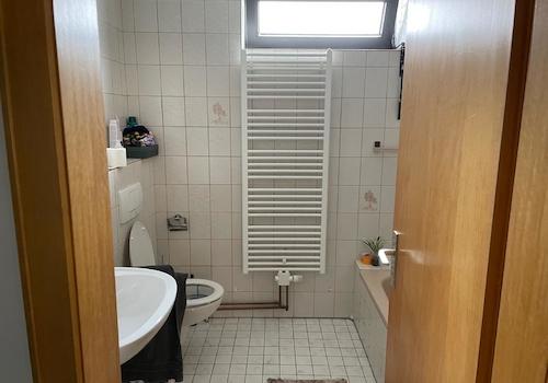 Bad mit Wanne