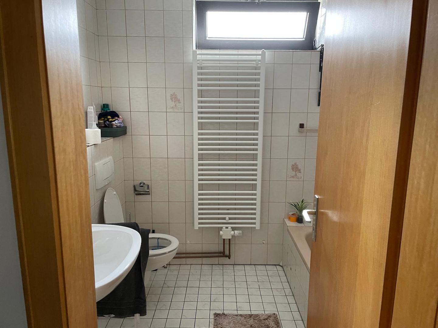 Bad mit Wanne
