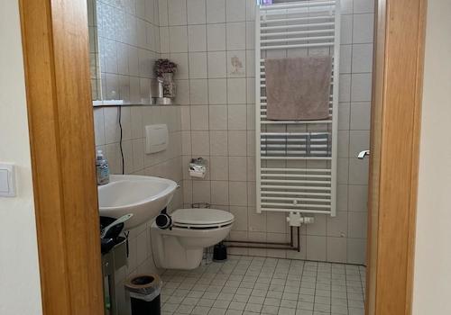 Bad mit Wanne