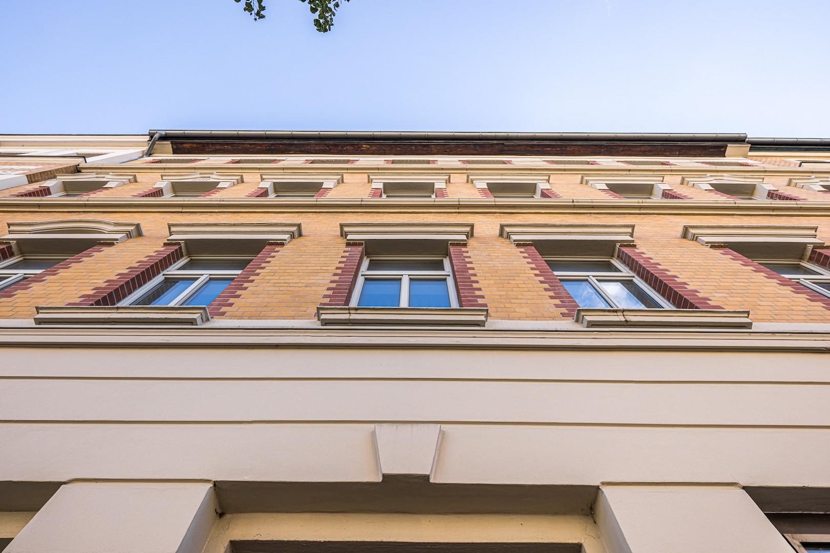 Wohn- und Geschäftshaus | Fassade - Straßenseite