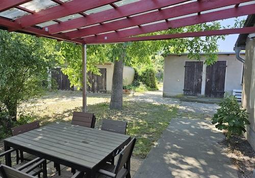 Blick zur Garage