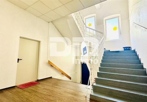 EG Treppenhaus Bürogebäude Vorderhaus