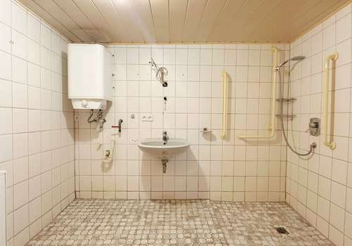 Haupthaus EG 2.Bad