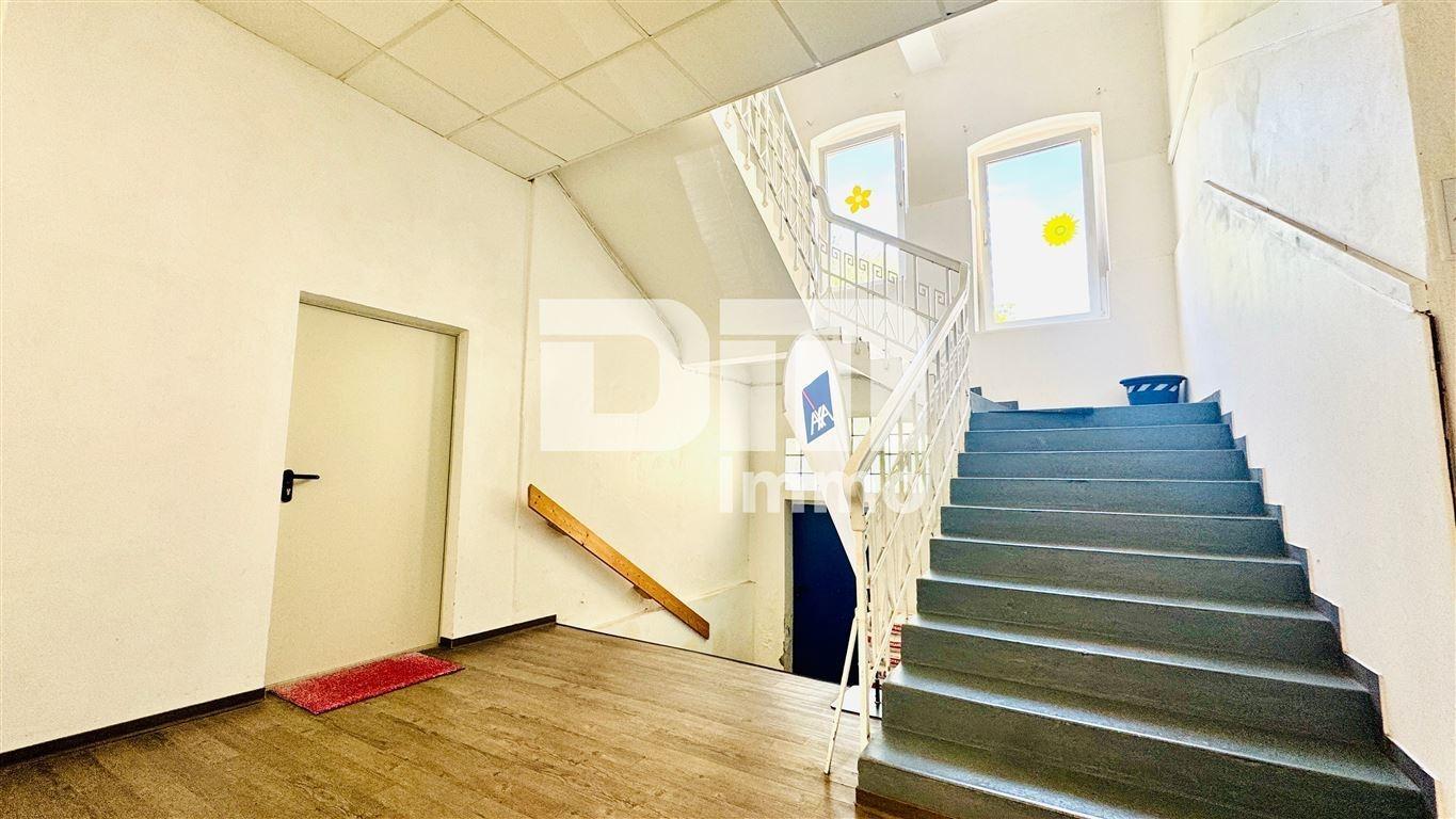 EG Treppenhaus Bürogebäude Vorderhaus