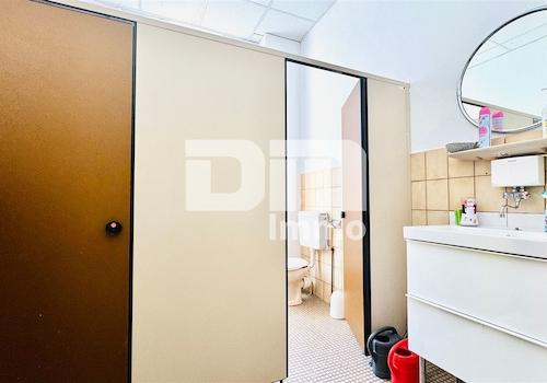 EG Toiletten Bürogebäude Vorderhaus