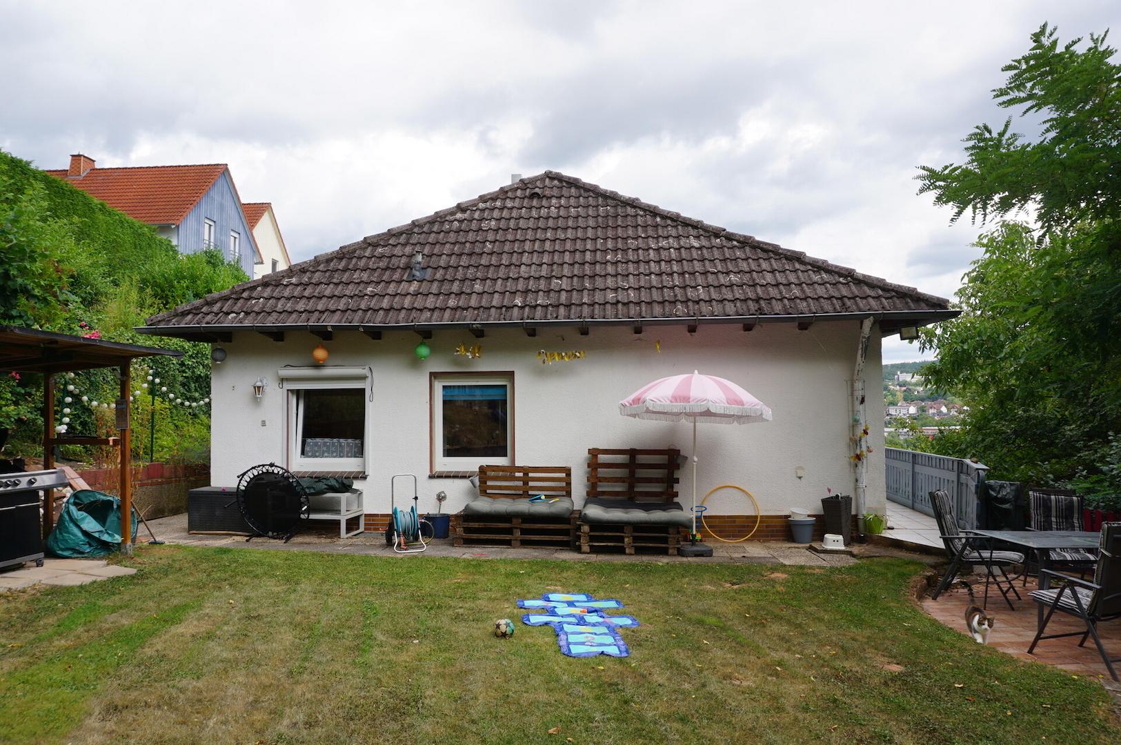 Hausrückseite