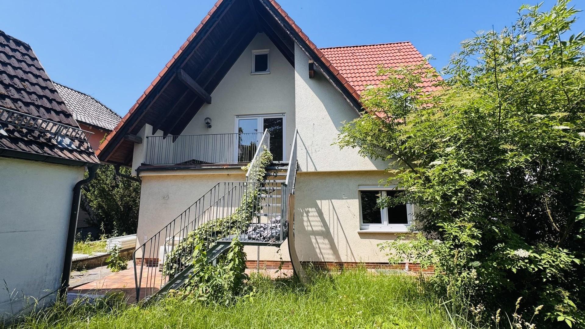 Außeneingang in DG-Wohnung